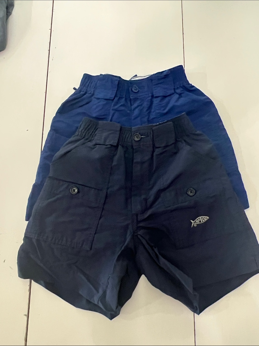 AFTCO Shorts (size 24)